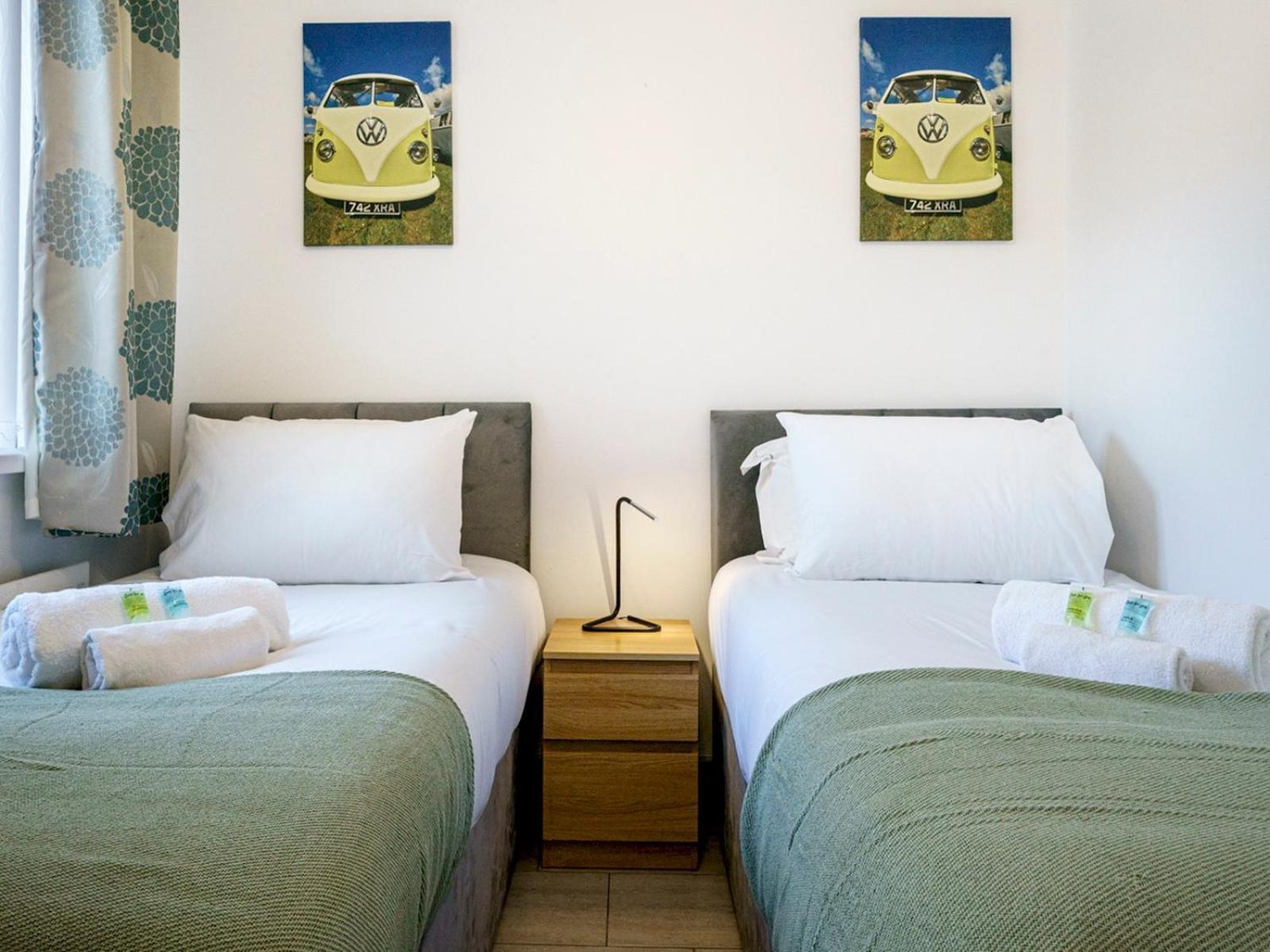 Appartement Centre Queens Uni Cafes And Restaurants Pass The Keys Belfast