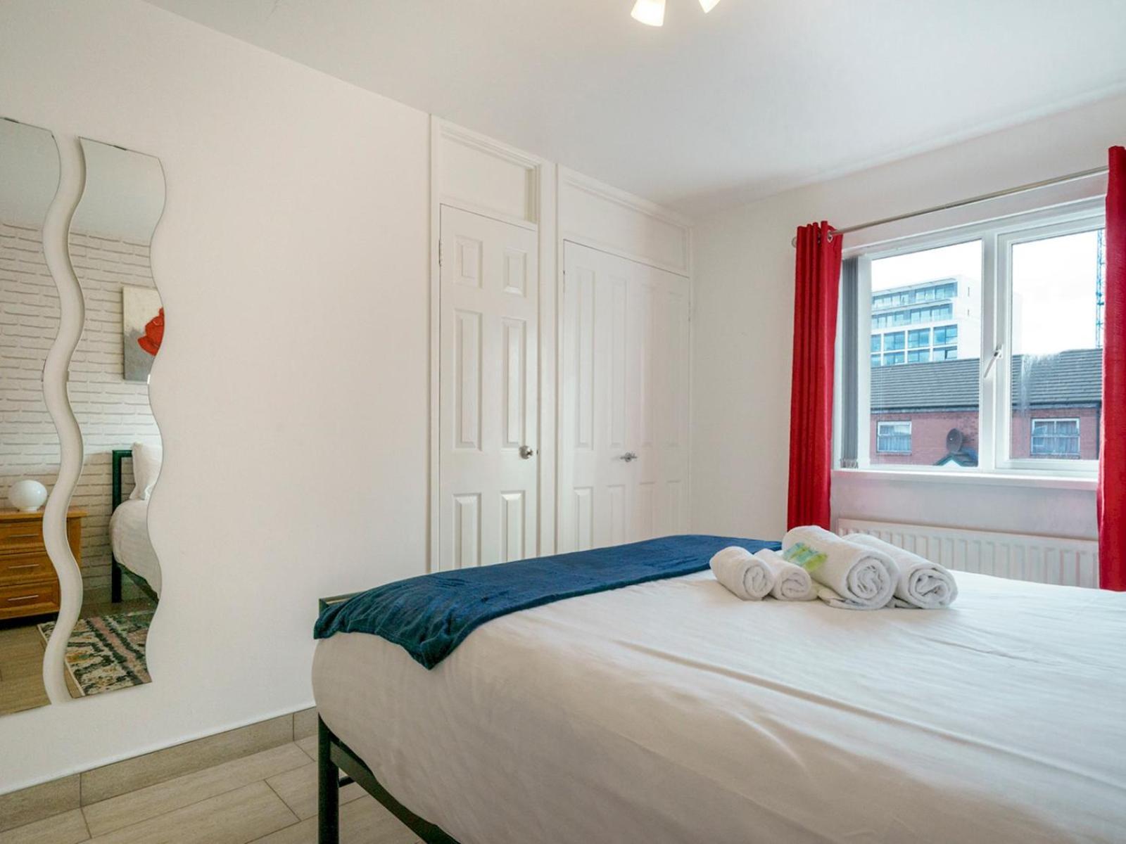 Centre Queens Uni Cafes And Restaurants Pass The Keys * Belfast